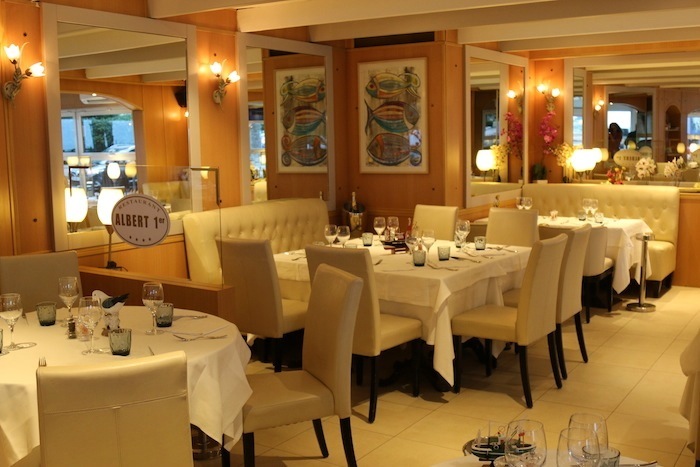 Une table dressée du restaurant Albert 1er, Antibes