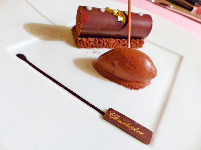 Dessert chocolaté à la table du Chantecler