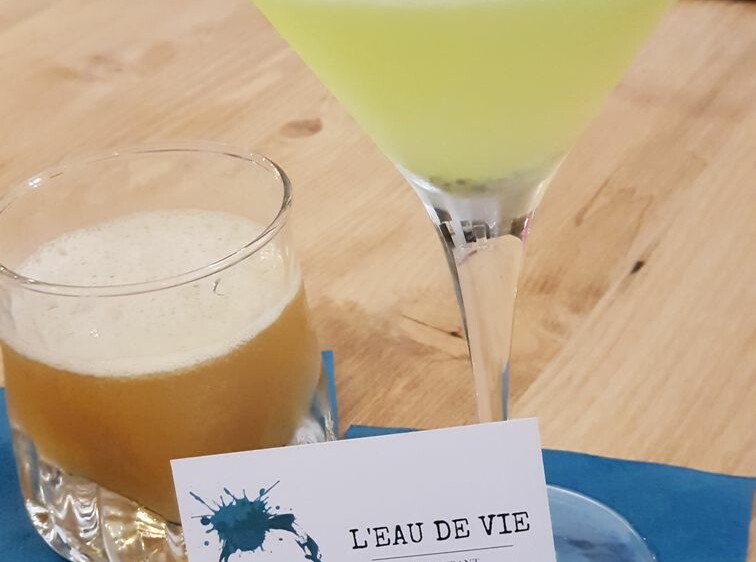 Les cocktails détonants de l'Eau de Vie : le Smokey CaribbeanFix et le Green Flower de Quentin...