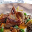 Selle d’agneau, cèpes, artichauts, morilles, petits pois, sauce sauge... Le Relais des Moines - Sébastien Sanjou - A table !