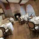 Les belles voûtes centenaires Une belle adresse : le Relais des Moines, la table de Sébastien Sanjou, ambiance