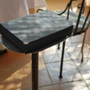 Le livre de cave : avec ses 500 références, il y a de quoi se faire plaisir ! Une belle adresse : le Relais des Moines, la table de Sébastien Sanjou