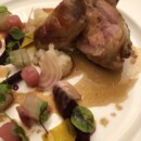 La caille travaillée de la table gastronomique